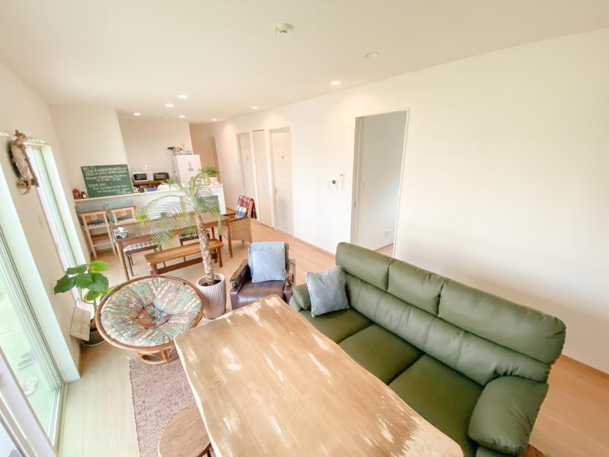 2019新築 ! Guest House Holoholo Beach Side Ishigaki  Buitenkant foto