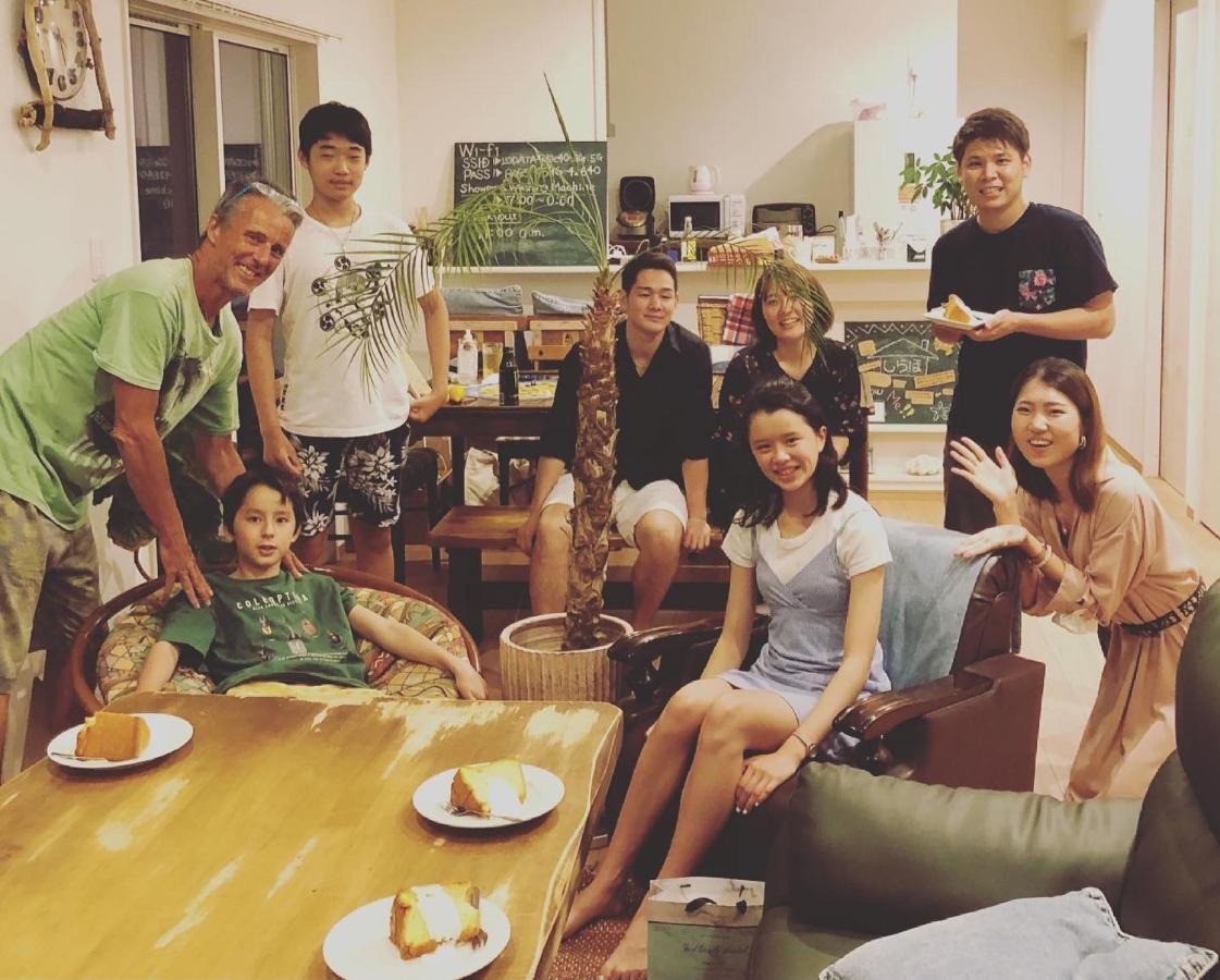 2019新築 ! Guest House Holoholo Beach Side Ishigaki  Buitenkant foto