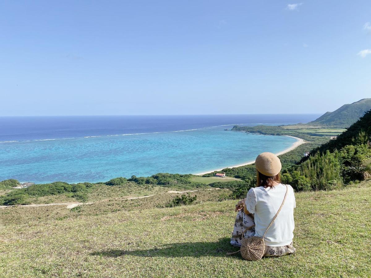 2019新築 ! Guest House Holoholo Beach Side Ishigaki  Buitenkant foto