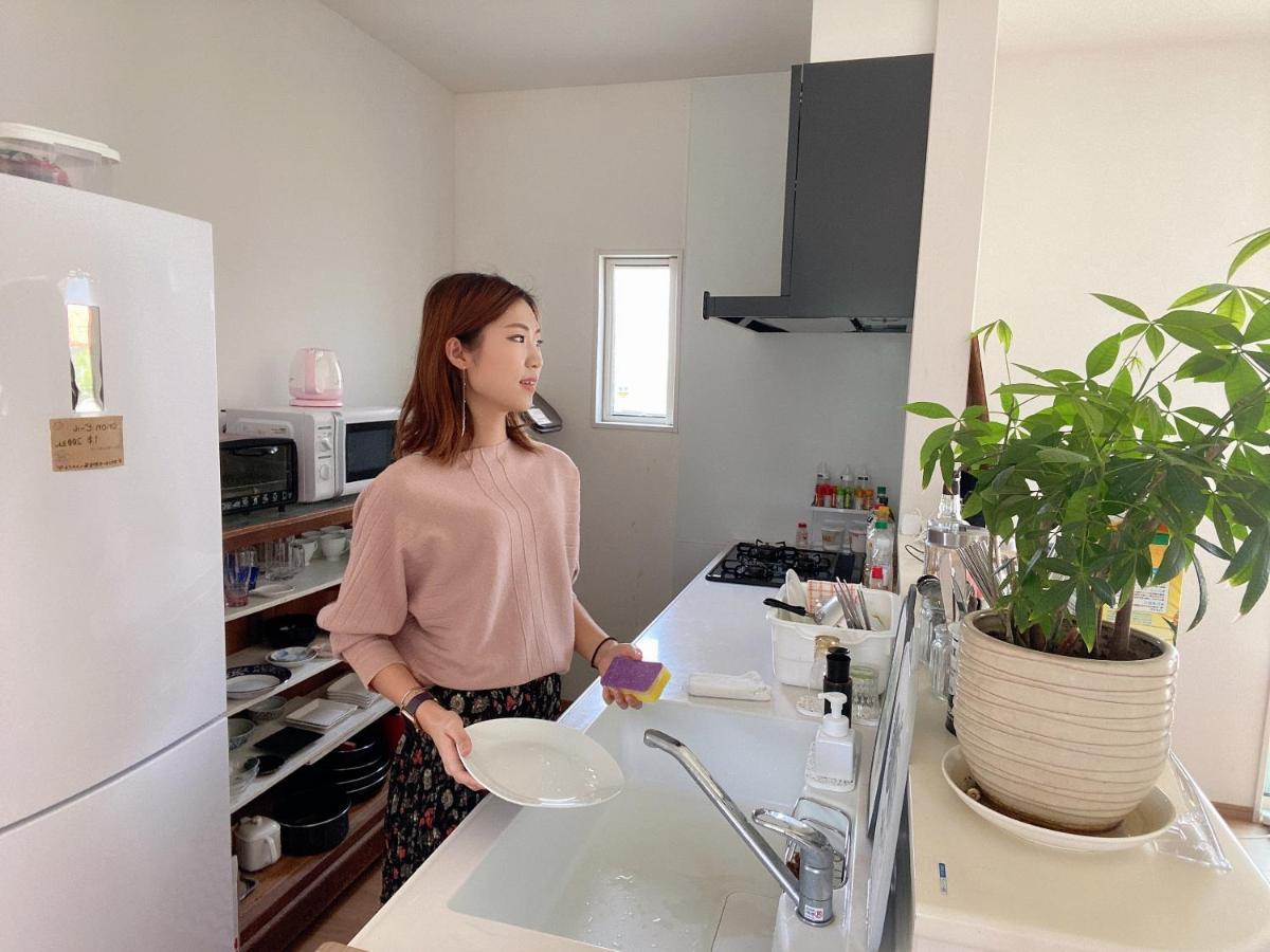 2019新築 ! Guest House Holoholo Beach Side Ishigaki  Buitenkant foto