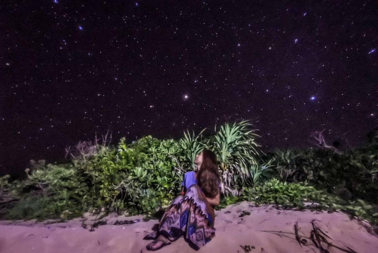 2019新築 ! Guest House Holoholo Beach Side Ishigaki  Buitenkant foto